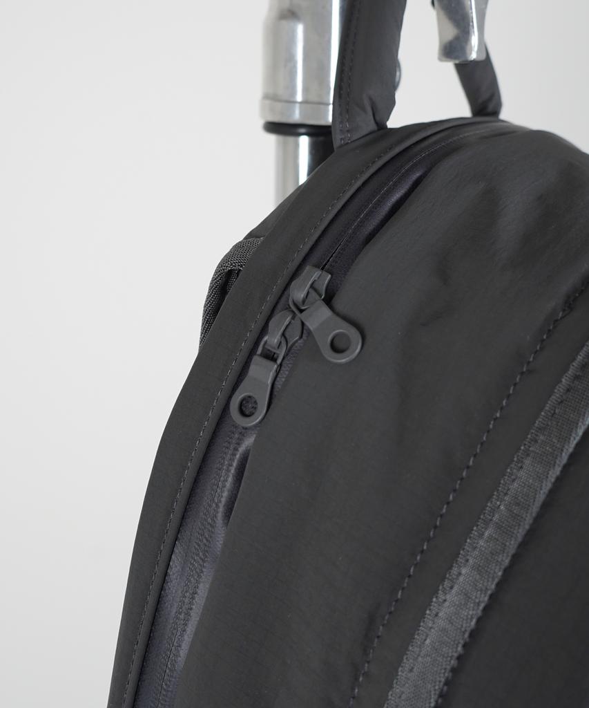 Thetung [Oreum] Nylon Minimalist Backpack [Black]