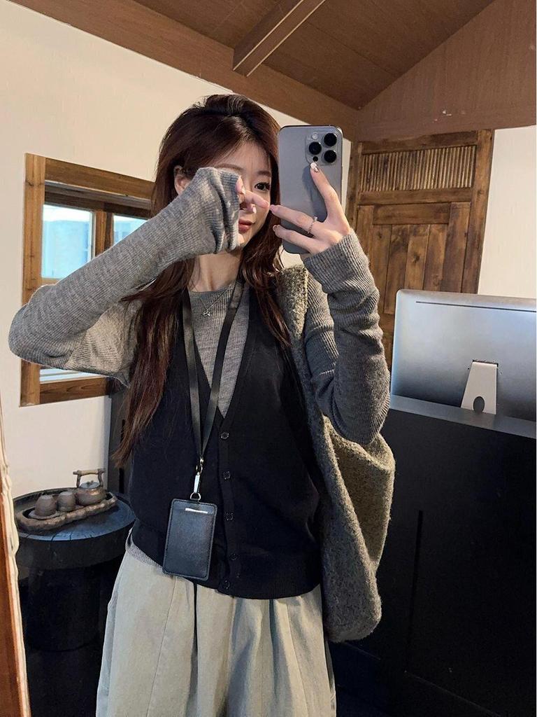 Korean Style Knitwear & Halter Vest with Casual Pants Women's Three-Piece Set