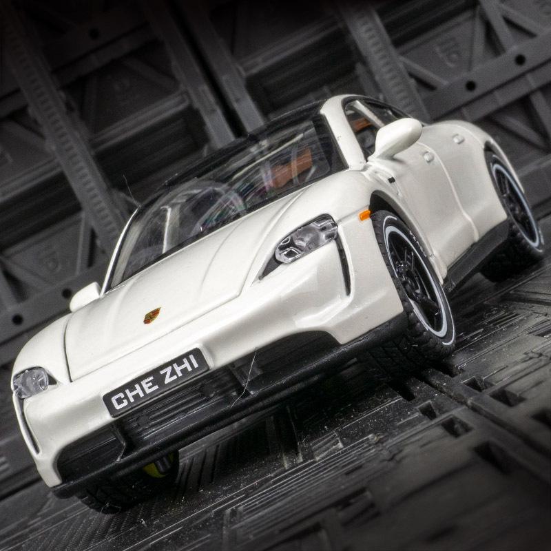 

Zhi CZ32063A Porsche Taycan Alloy Car Model Toy with Sound and Light