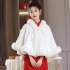 Châle Cape en Fourrure pour Mariée d'Hiver - Cardigan Blanc pour Mariage ou Demoiselle d'Honneur.