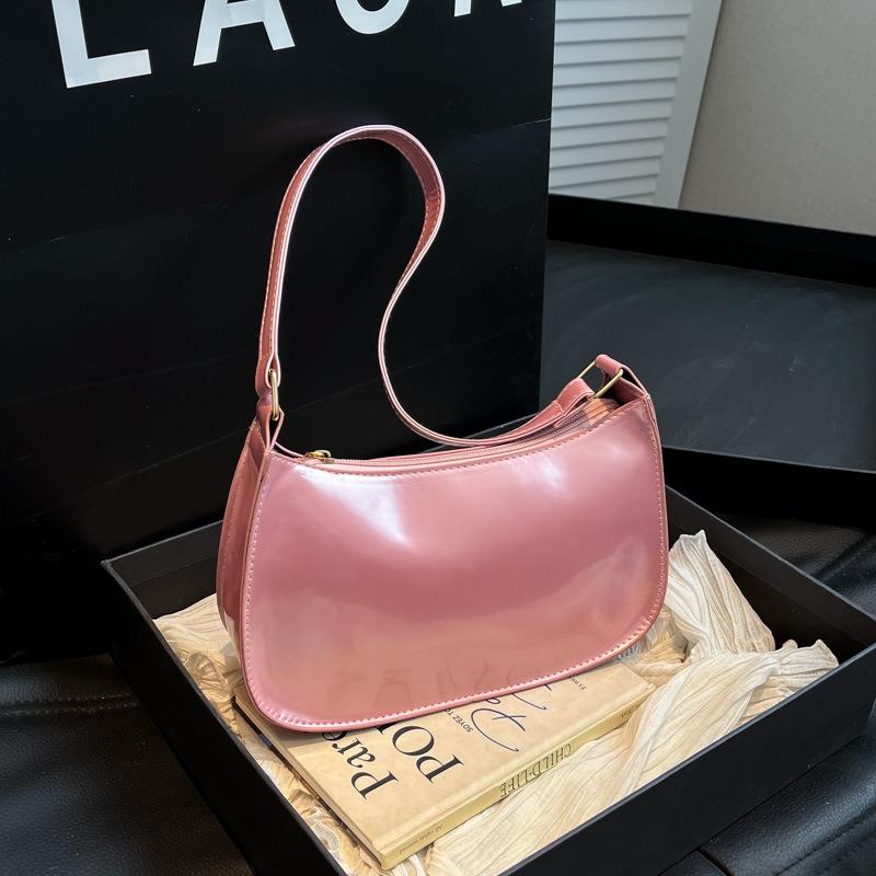 Summer New Popular Fashion Shoulder Armpit Bag Versatile Solid Color Gentle Handbag