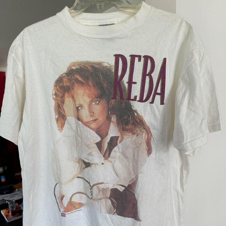 

Vintage Reba T-shirt Music Tour Short Sleeve Full size S to 5XL Unisex T-Shirt XL