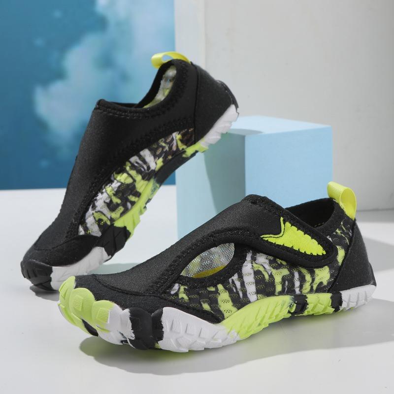 Children's creek shoes swimming quick-drying wading shoes water park rafting sports anti-cut foot non-slip beach shoes