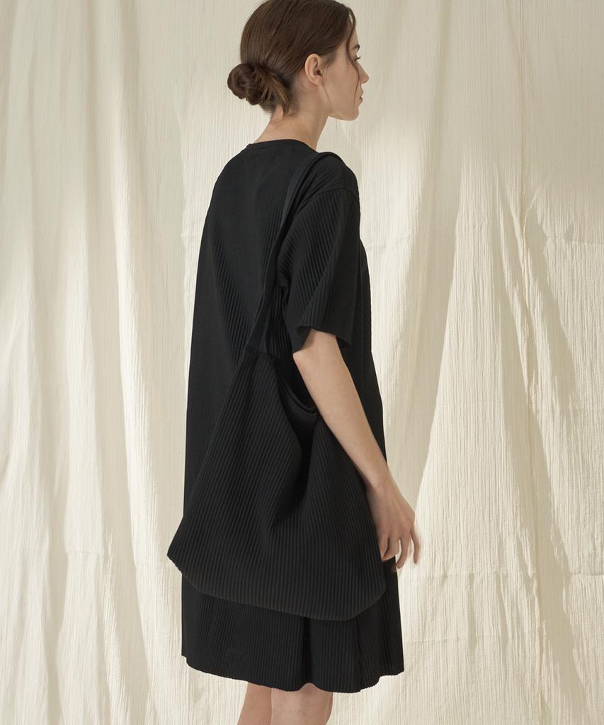 210EDIT Pleated Short Sleeve Dress_Zd2Op561_Blk