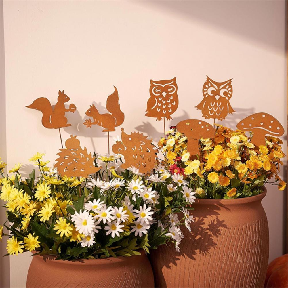Rustic Planter Stake Stake Garden Decor Iron Silhouette Garden Stakes for Flower Pots Bonsai Hedgehog Owl Squirrel for Window