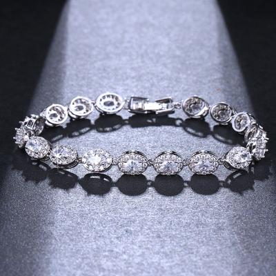 Fashionable and Stylish Personality Goose Egg Shaped AAA Zircon Bracelet Women's Elegant and Minimalist Bracelet