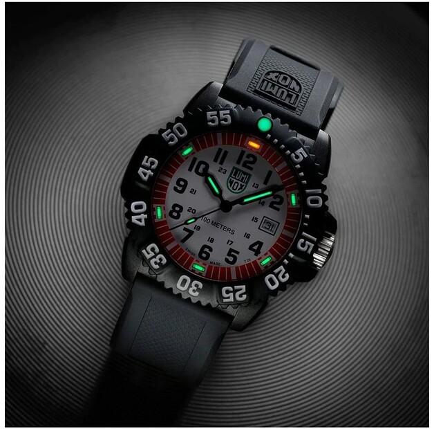 Часы Luminox X2.2057