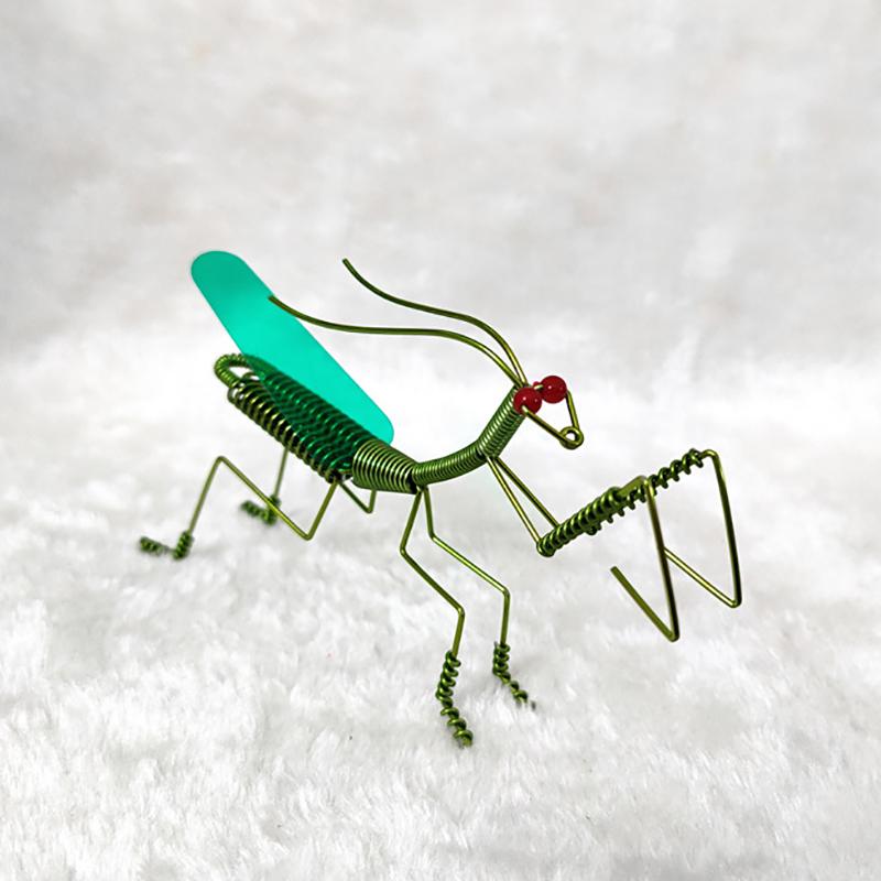 Handmade Aluminium Wire Handicrafts Simulation Insect Grasshopper Locust Mantis Model Metal Wire Braiding Craft Ornaments Statue