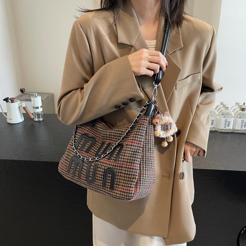 

Клетчатая сумка через подмышку женская осенне-зимняя новая большая сумка-тоут для поездок на работу высококачественная сумка через плечо