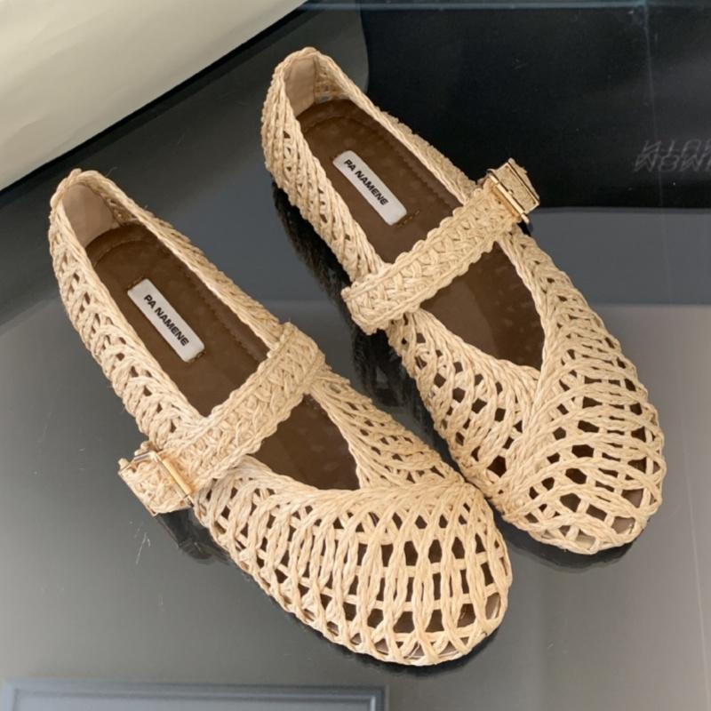 Fashion 2025 Summer New Leather Woven Women Flat Shoes Round Toe Casual Hollow Breathable Shoes Retro Temperament Women Shoes