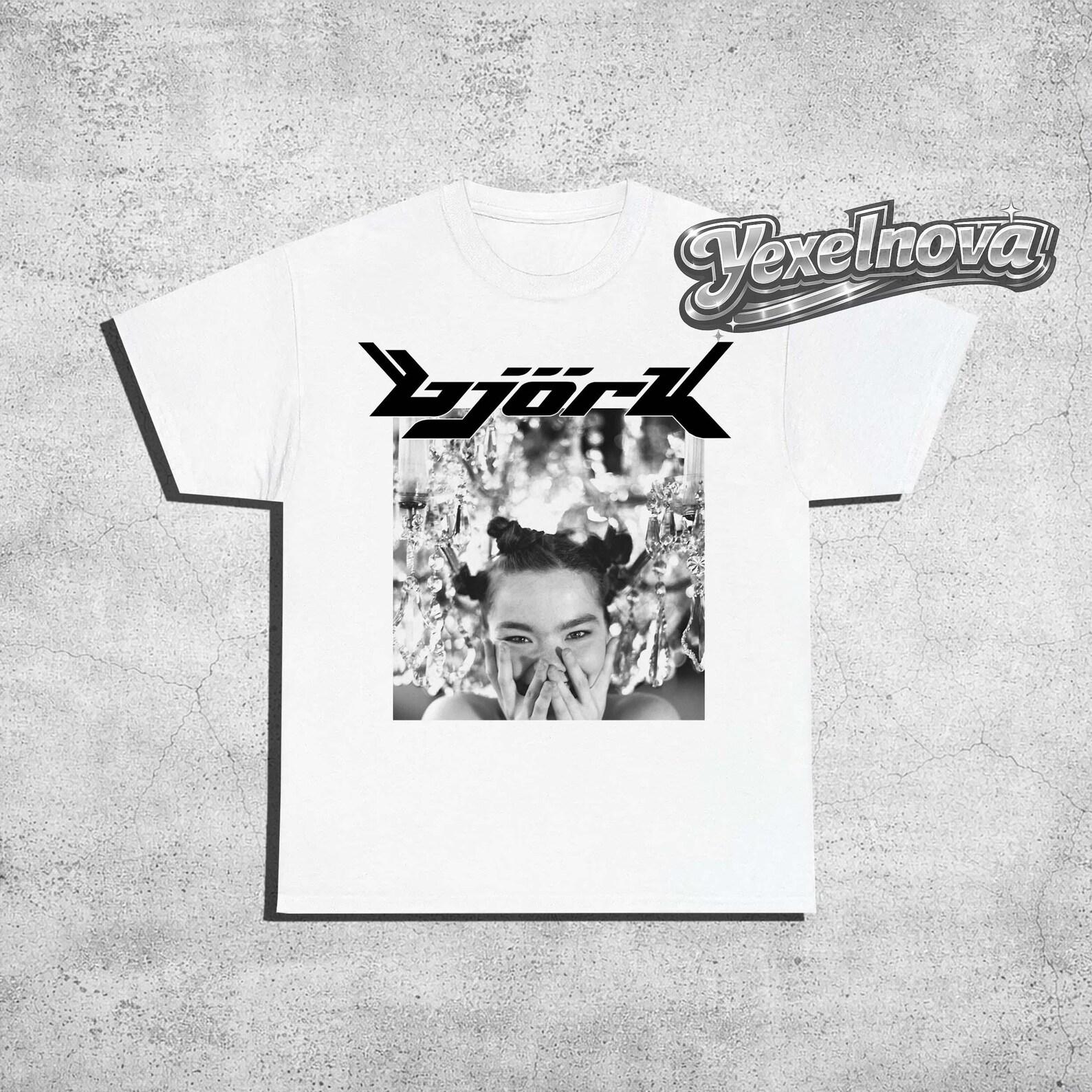 Björk Retro 90s Photo T-Shirt | Icelandic Musician Electronic Music Tee M