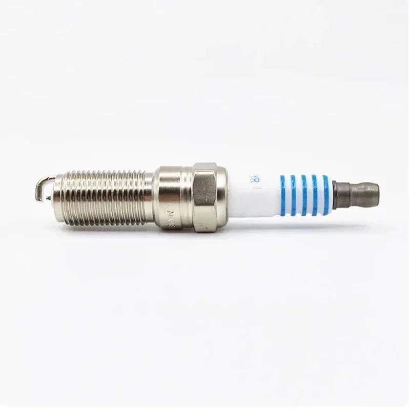 4 STÜCK Platin Zündkerze SP-411 AYFS22FM Für Ford Focus C-MAX Fiesta Edge Lincoln MKX Cadillac CTS Mercury Mazda SP411
