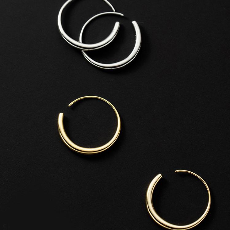 

Elegant Summer C-Shape Earrings: Japanese & Korean Style Minimalist Hoops
