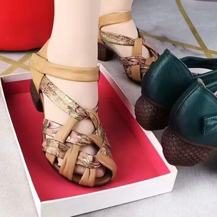 

Ethnic style contrasting color straps leather sandals women s 2025 summer new retro hollowed out medium thick heel soft sole fashion shoes 40 имбирный