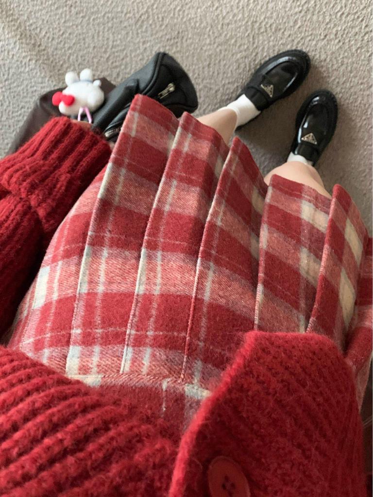 Czerwona plisowana spódnica midi A-line z mieszanki wełny na wiosnę i jesień - Wysoki stan, styl noworoczny