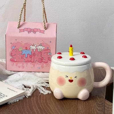 Kreatives Geburtstagsgeschenk Kuchenbecher süße Keramiktasse mit Deckel für Freundinnen Nischen-Design Wasserbecher