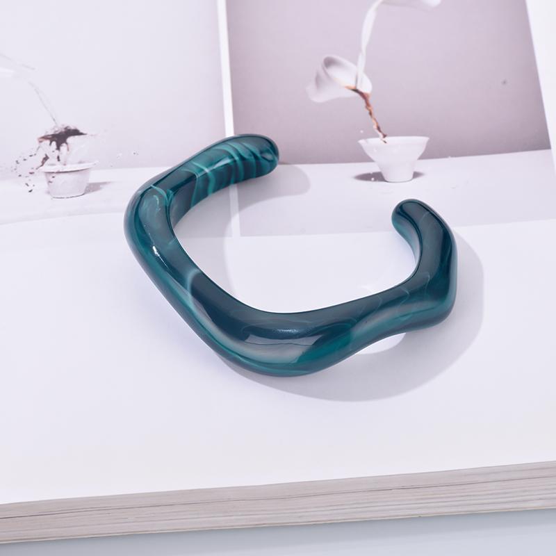 Punk Irregular Acrylic Opening Bracelets for Women Fashion Unique Resin Chunky Cuff Bangle Female Party Daily Jewelry