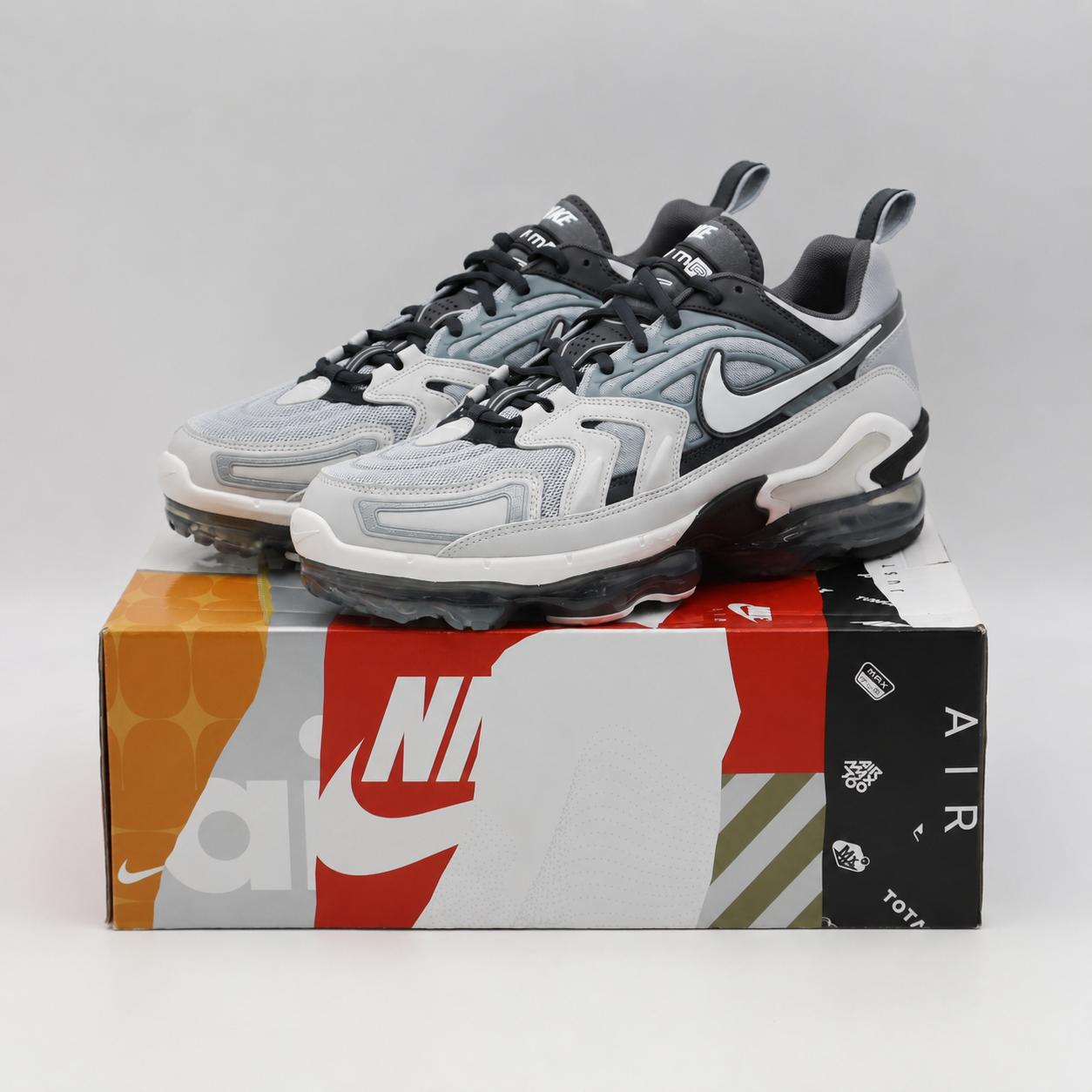 CT2868-002 NIKE AIR VAPORMAX EVO  GREY