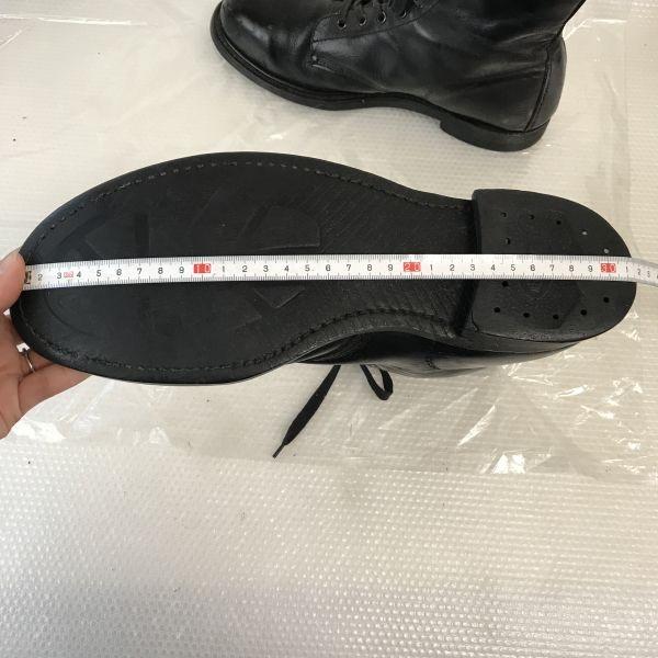 Buty robocze vintage z lat 80.-90. z neoprenową podeszwą i stalowym noskiem, rozmiar 27,5-28,5 cm, czarne buty wojskowe bojowe(UŻYWANY)