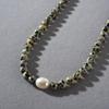 Retro Fashion Literary And Artistic Speckled Stone Beaded Contrasting Pearl Pendant Collarbone Chain Unique Trend Necklace