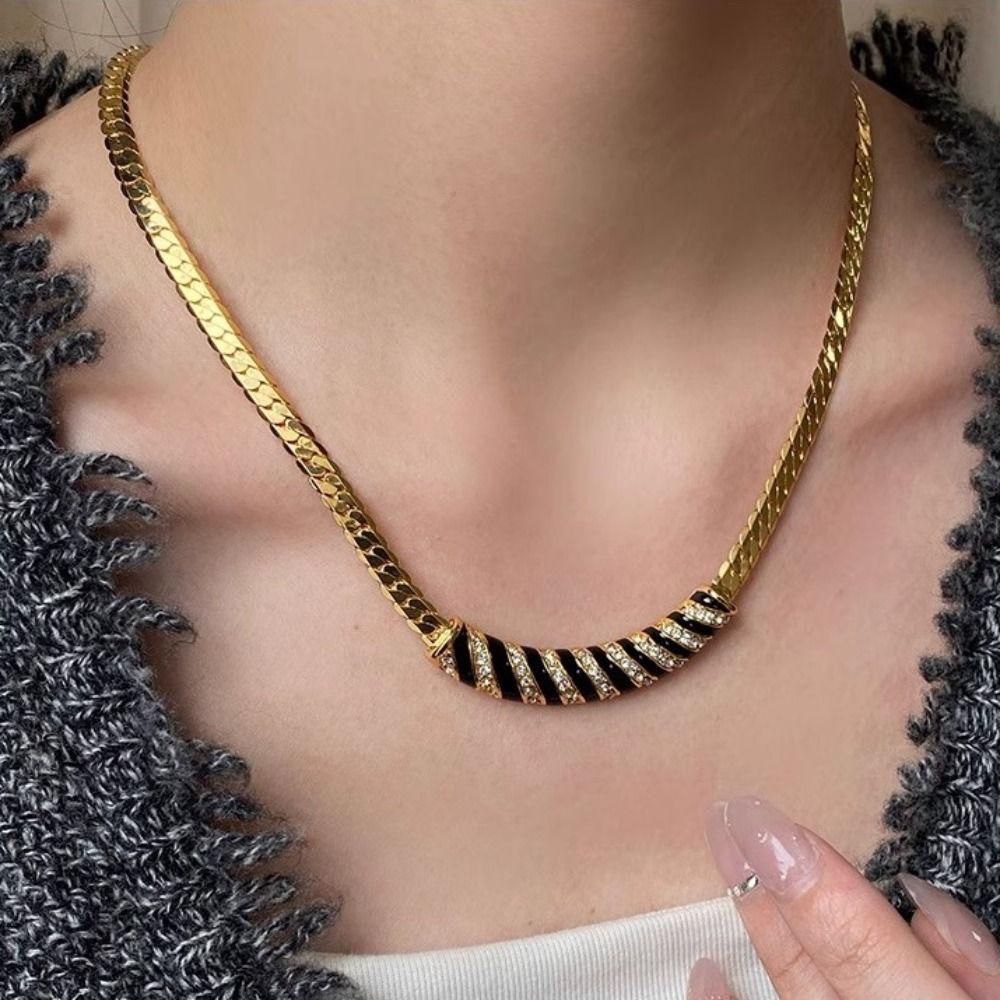 Choker Chain Embedded Stripe Necklace Geometric Style Vintage Necklace Women Girls
