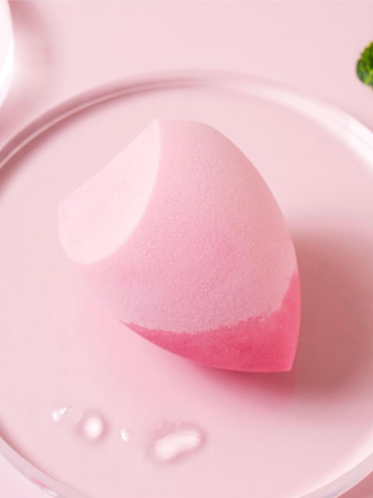 Teardrop Cut Makeup Puff