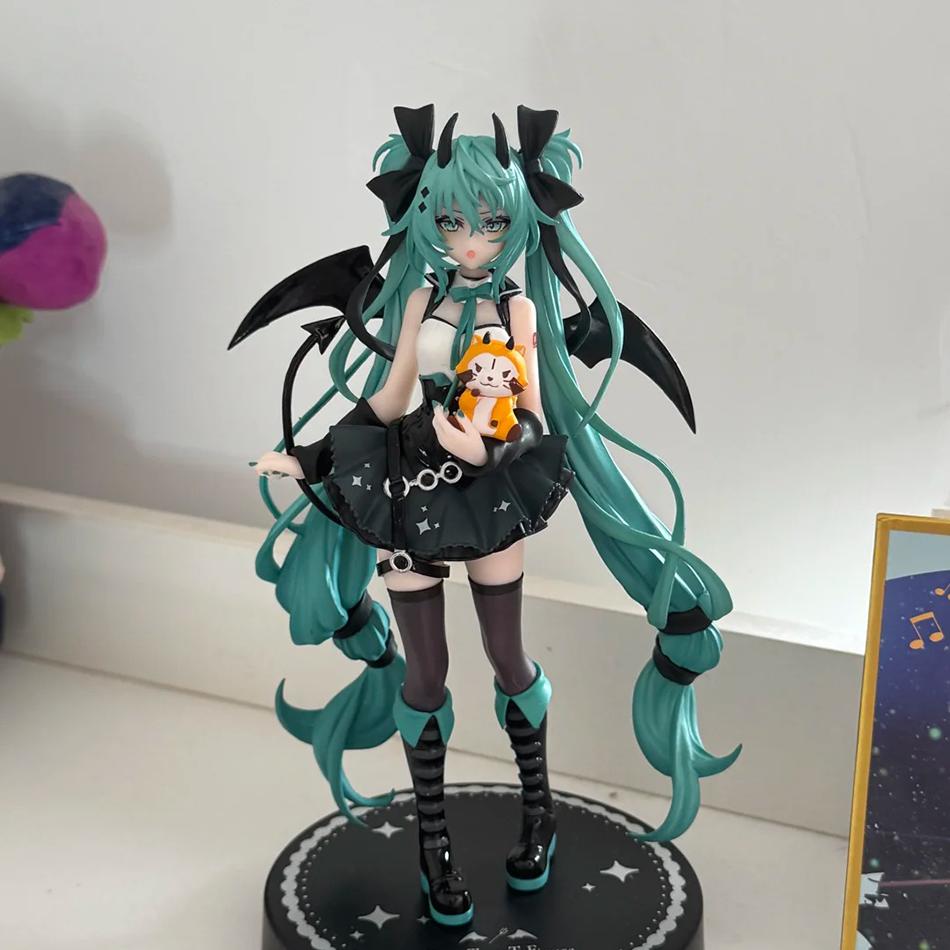 Anime Hatsune Miku 19CM Little Devil Raccoon Action Figure Model Toys Cute Action Model PVC Collection Desktop Accessories Gift