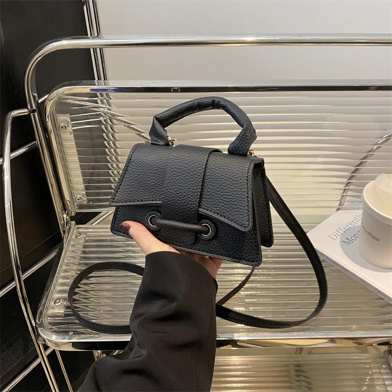 Chic Mini Shoulder Bag For Women Trendy Small Square Bag In Stylish Pu Leather