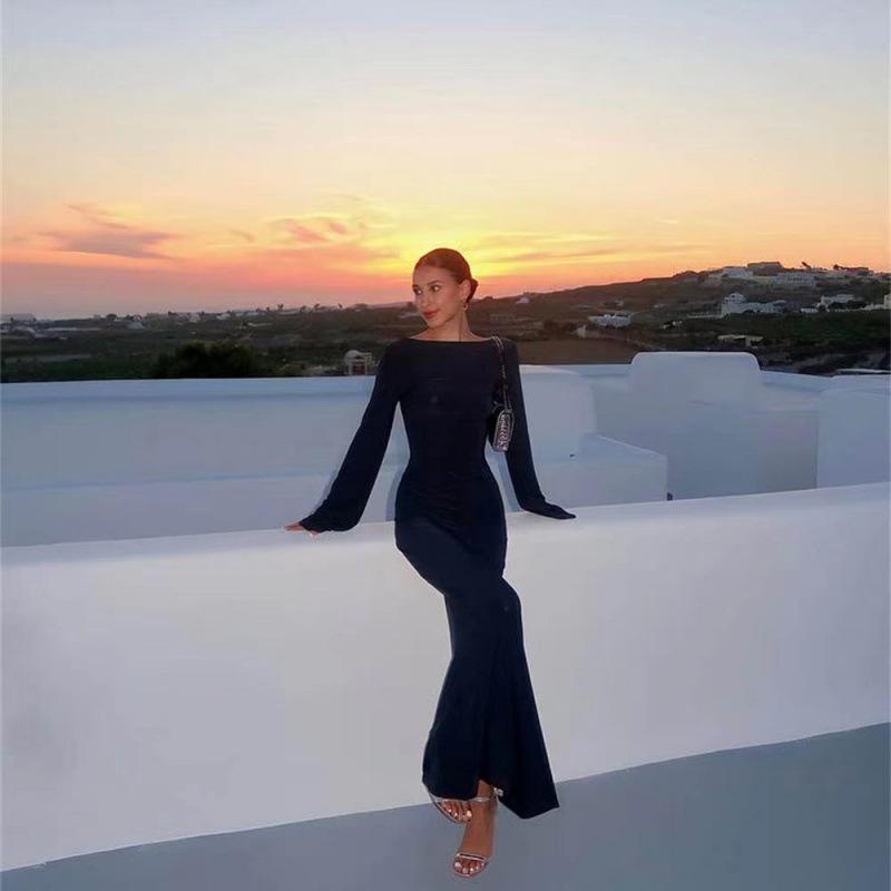 Crew neck beach sunscreen long-sleeved halter dress summer European and American long-sleeved sexy halter dress S