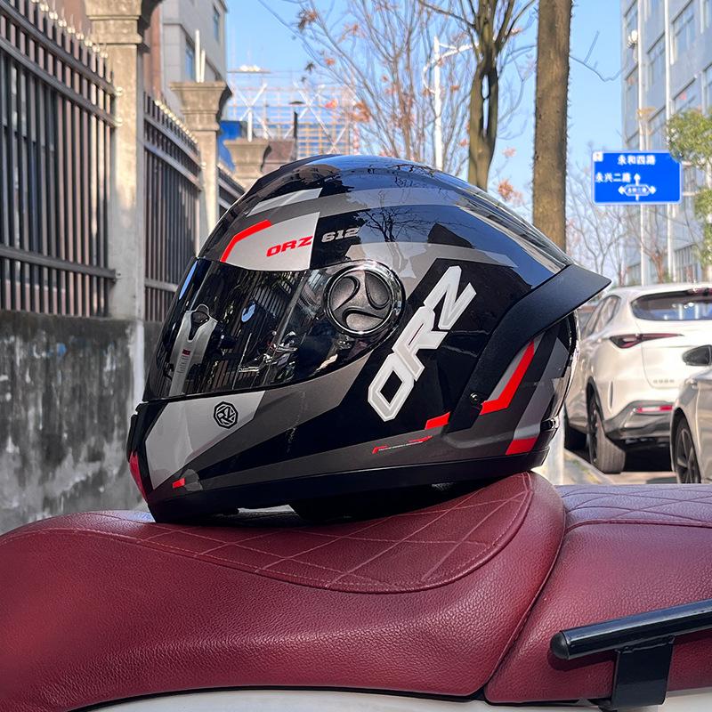 Motorcycle helmet full helmet men and women winter warm safety four seasons knight electric vehicle locomotive full