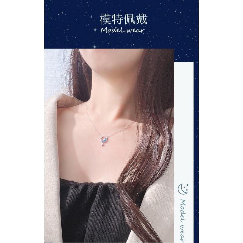 Fashion Light Luxury Star Moon Pendant Niche Design Clavicle Necklace For Women