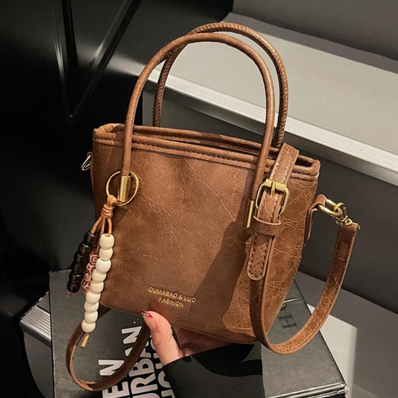 Premium Sense Niche Bag Women's 2025 New Winter Simple and Versatile Fashion Messenger Bag Casual Portable Shoulder Bag