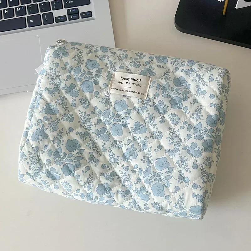 Cute Corduroy Heart Cosmetic Bags for Women Large Capacity Makeup Bag Travel Organizer