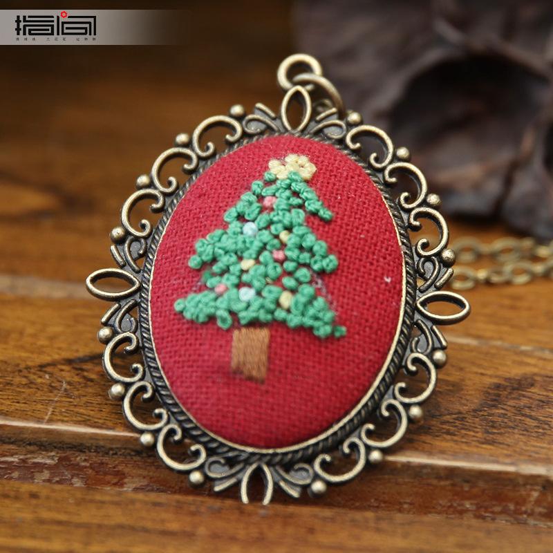 Hand Embroidered DIY Necklace Material Pack Fabric Flower Lu Embroidery Vintage Sweater Chain Fabric Embroidery