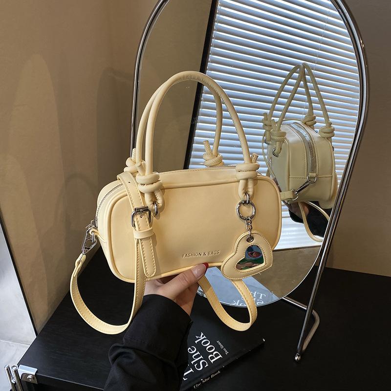 Popular small bag women's summer new casual shoulder messenger bag fashionable portable pillow bag