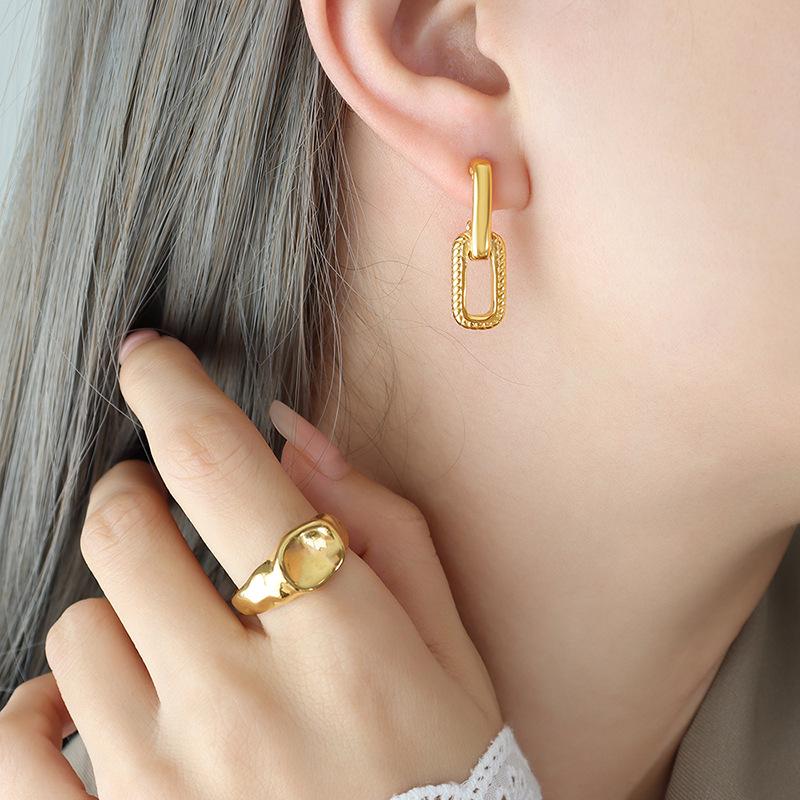 Light Luxury Geometric Gold-Plated U-Shaped Earrings
