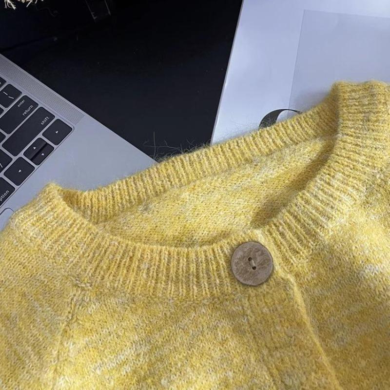 Autumn new retro sweater jacket fashion loose yellow knitted cardigan women's clothing