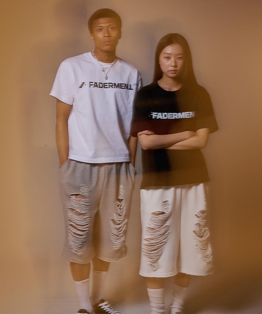 Peideomeonteu Bermuda Scratch Damage Shorts (Grey)