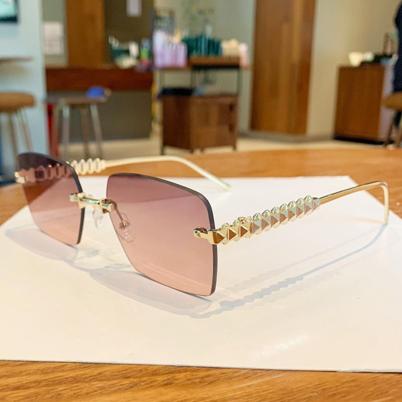 Rimless Rectangle Sunglasses Fashion Women Men Brand Designer Metal Frame Small Square Sun Glasses Luxury Shades Eyewear