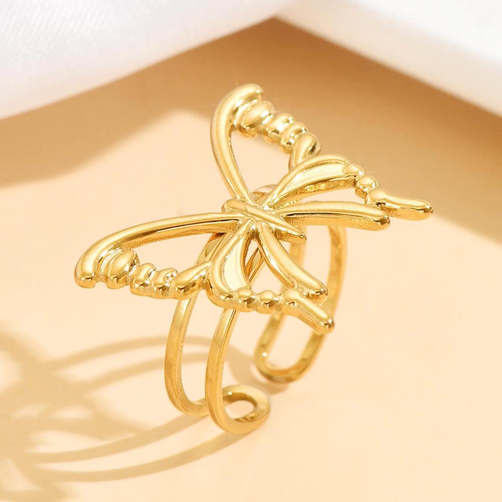 Retro Elegant Hollow Butterfly Ring - Fresh Pastoral Style Open Animal Finger Ring in Stainless Steel