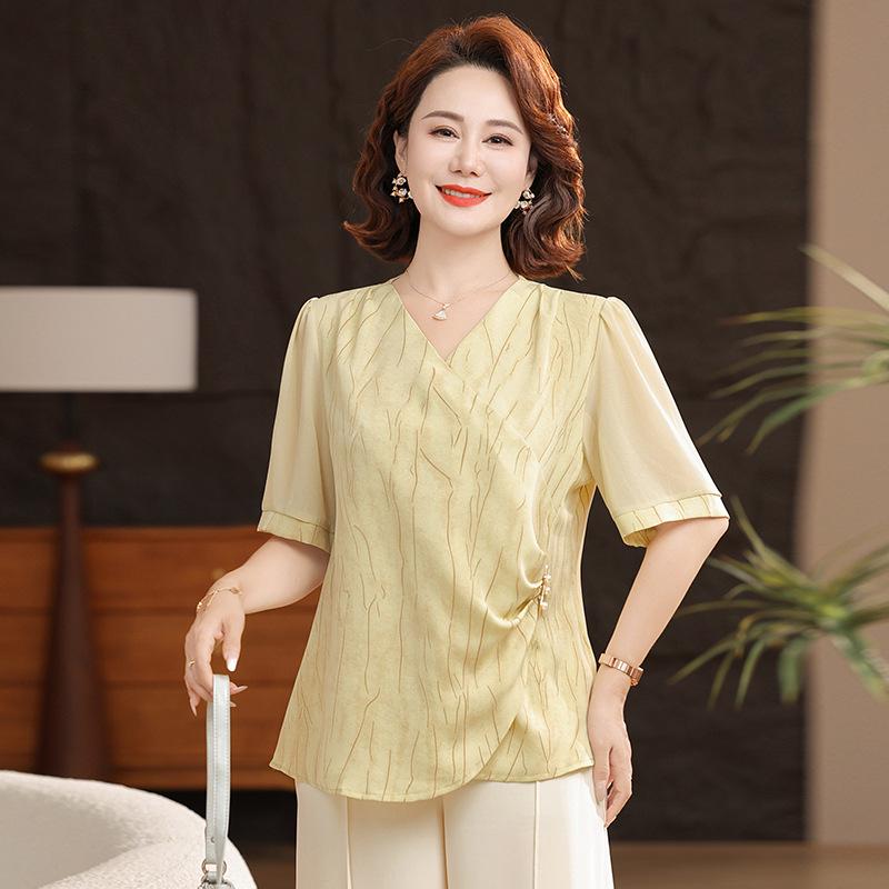 

Summer 2026 Short-Sleeved T-Shirt for Stylish, Youthful Middle-Aged & Elderly Women XL світло-жовтого кольору
