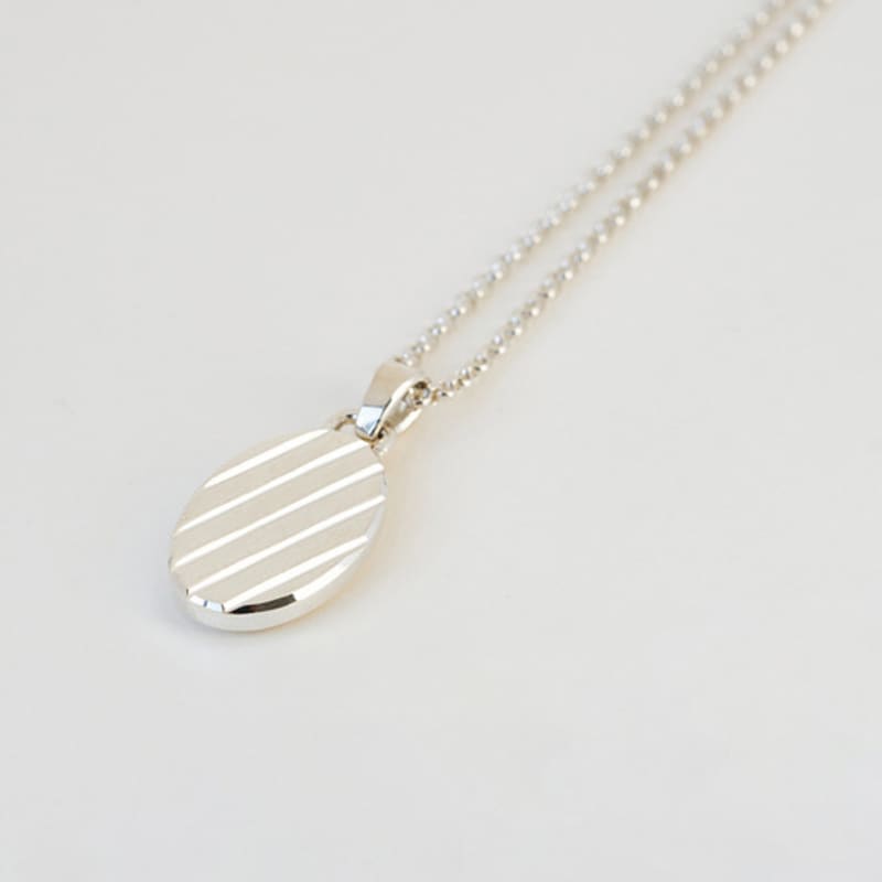 LECLAT LUMIERE OVAL NECKLACE SILVER/VERMEIL