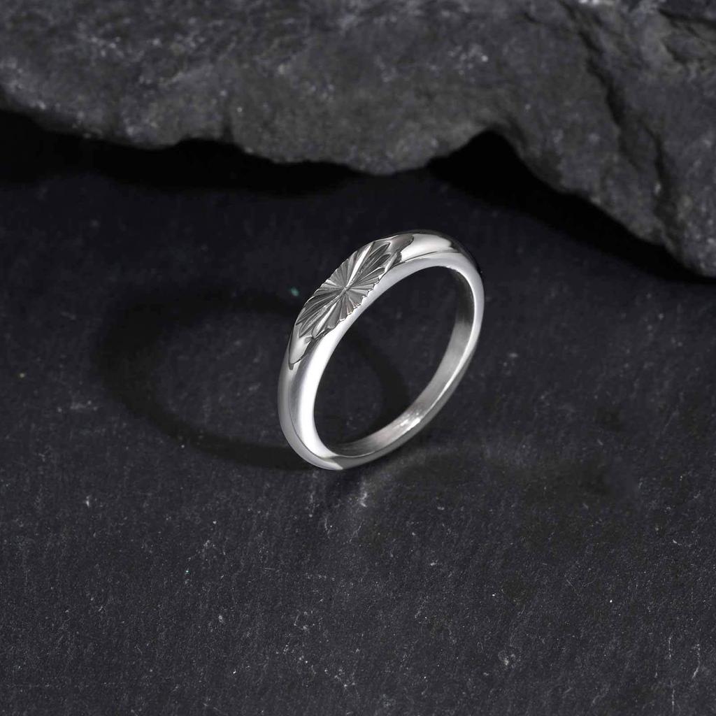 Fashionable Men's & Women's Oval Carved Stainless Steel Ring - RC-734