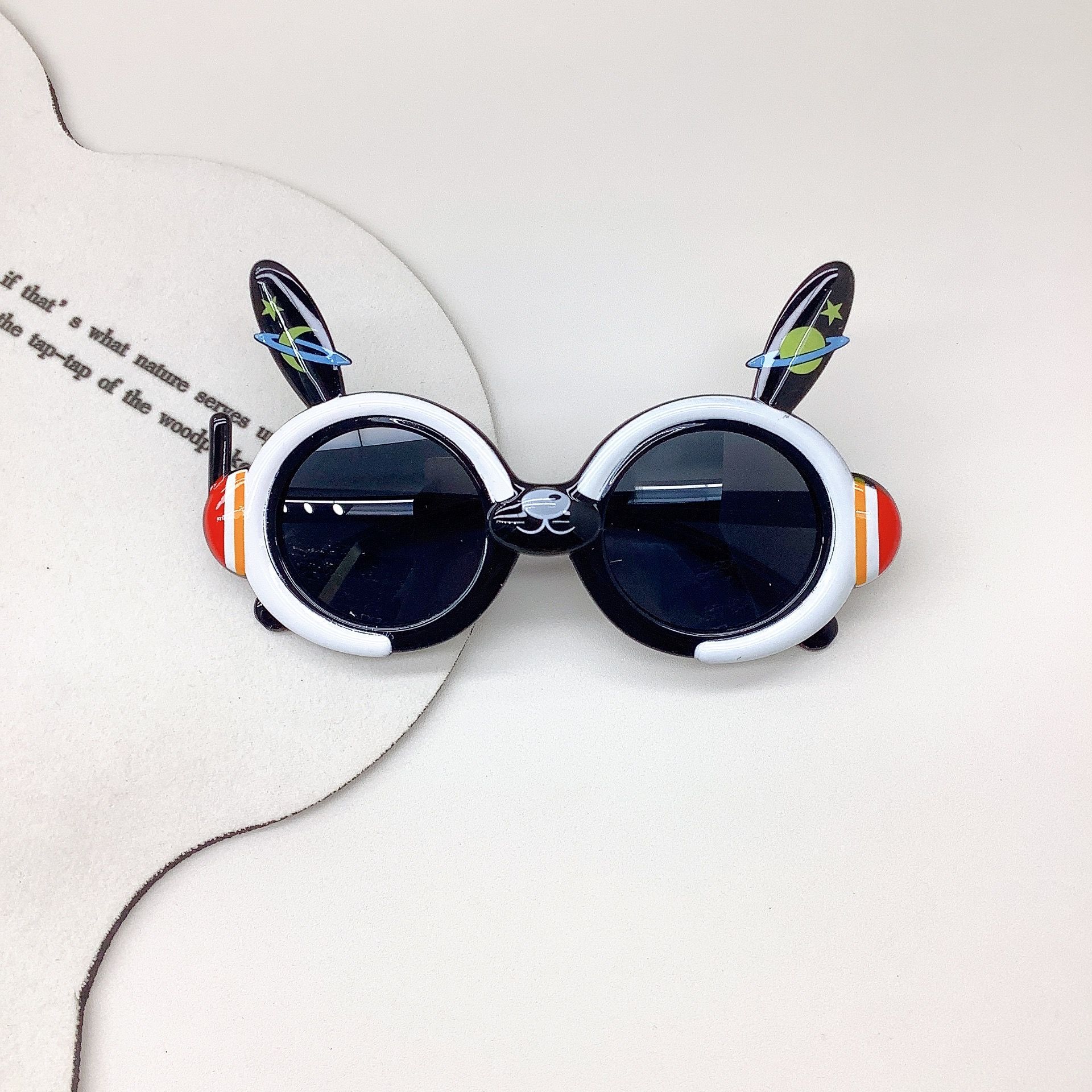 

Детские солнцезащитные очки, очень милые, милые, детские солнцезащитные очки с кроликом, солнцезащитный крем с защитой от ультрафиолета для детей в виде кролика чёрный