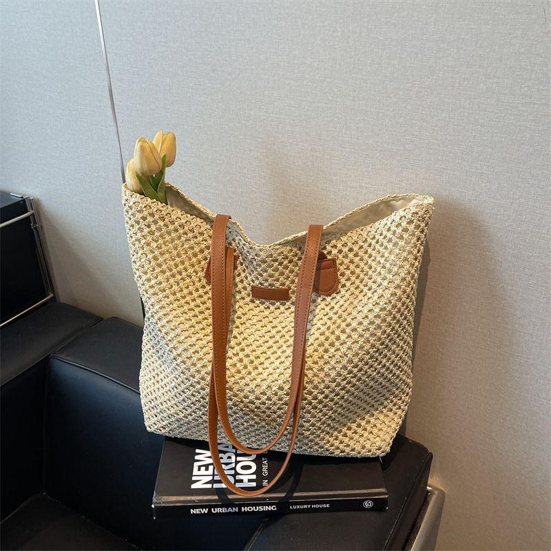 

Соломенная сумка большой вместимости Женская 2025 Новая Летняя Универсальная Дорожная Плетеная Сумка Пляжная Сумка-тоут для Морского Отпуска Beige White