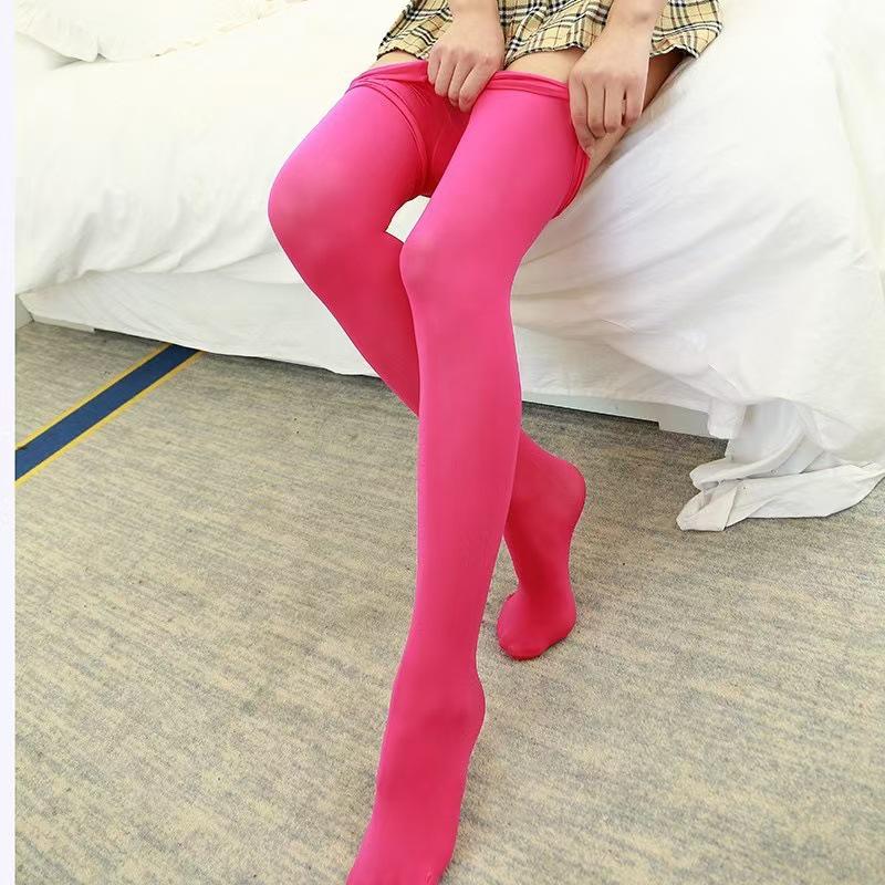 Star-Style Wine Red Matte Tights: Slight Compression for Spring and Autumn