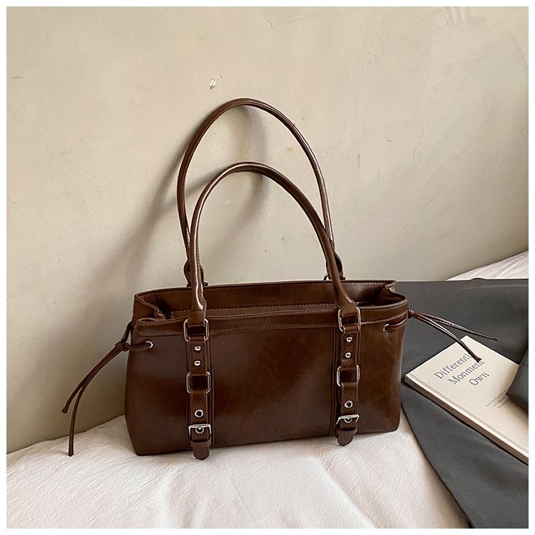 

Premium oily underarm bag women s 2025 new Korean simple and fashionable handbag large-capacity commuter shoulder bag