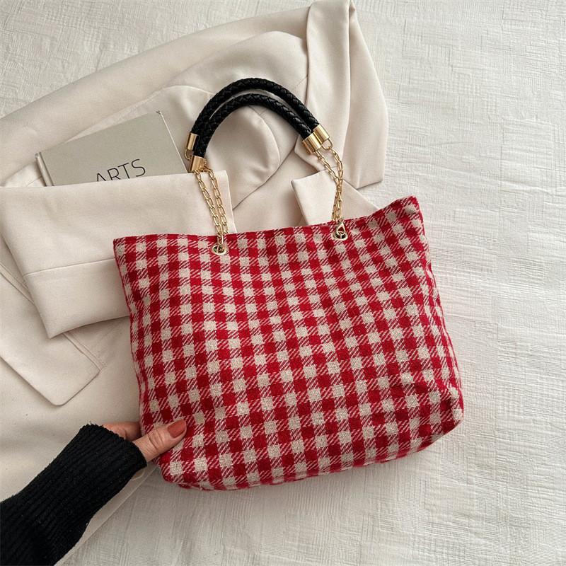 Fashionable Plaid Tote Bag For School And Daily Use With Soft Canvas Material