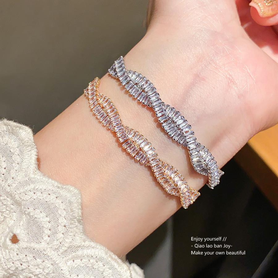 Geometric Adjustable Bracelets For Women With Zirconia Inlay Fashion Jewelry Gift For Winter