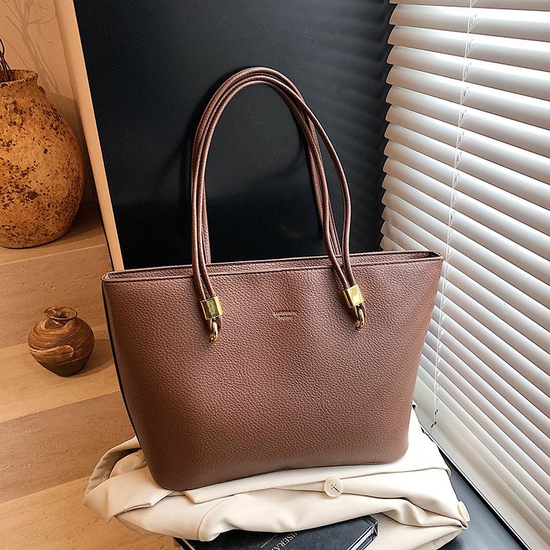 

Versatile casual premium texture commuter tote bag new retro handbag women s large-capacity shoulder bag
